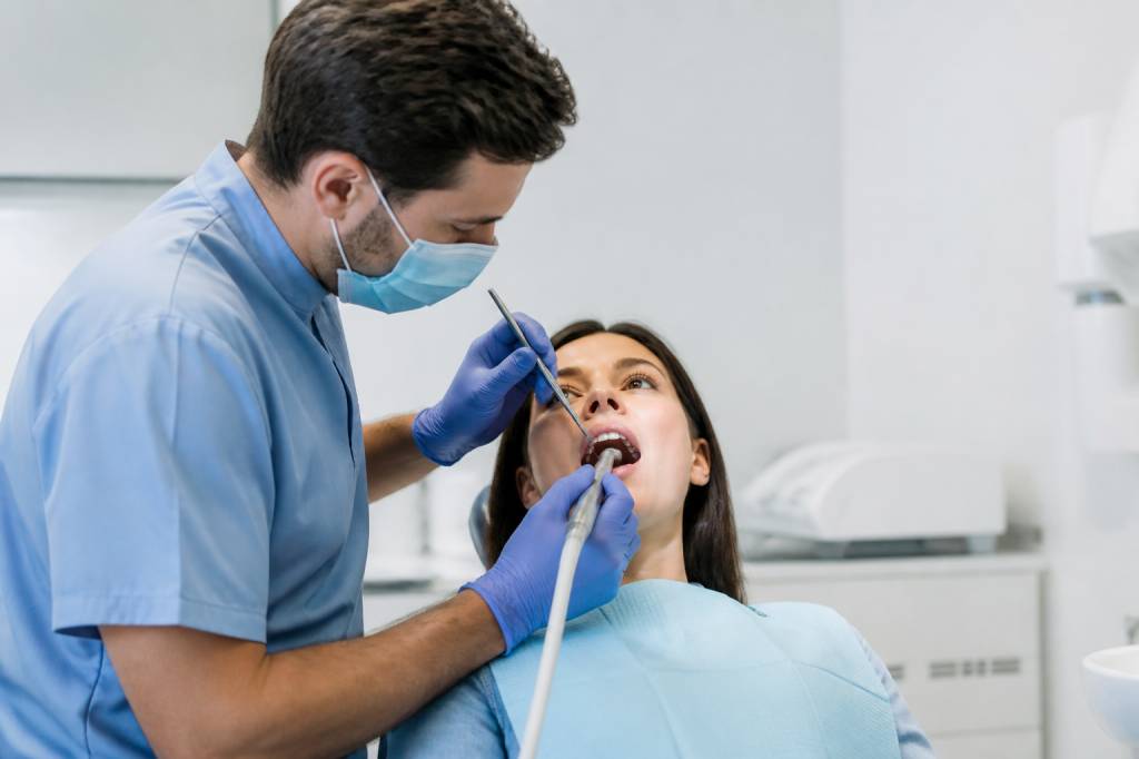 Dévitaliser une dent : étapes, douleur et durée du traitement